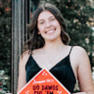 Meet your Posher, Caitlin